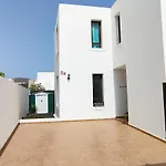 Lanzarote Cloclo - Private Heated Pool, Wifi, Private Parking Плайя-Бланка
