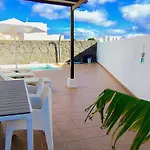 Lanzarote Cloclo - Private Heated Pool, Wifi, Private Parking Вілла Плайя-Бланка