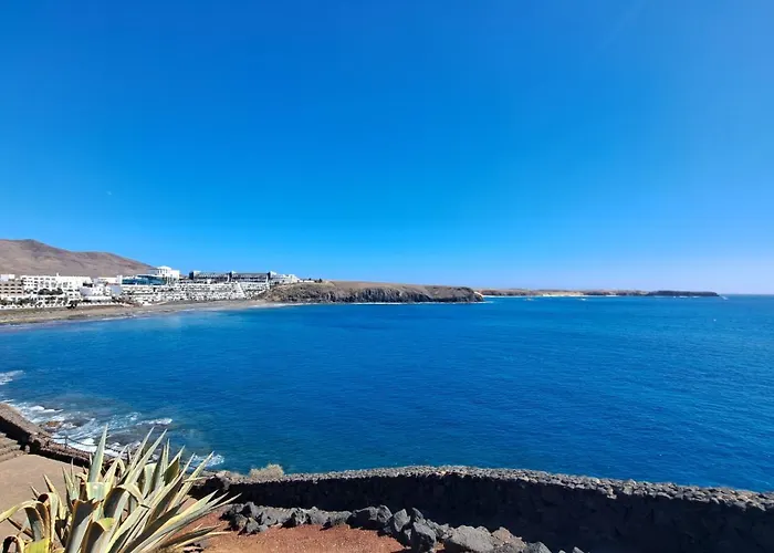 Lanzarote Cloclo - Private Heated Pool, Wifi, Private Parking