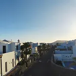 Lanzarote Cloclo - Private Heated Pool, Wifi, Private Parking Villa *